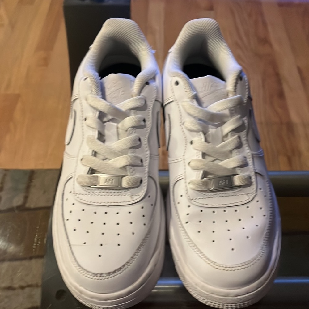 AIR FORCES 1 - Picture 7 of 7